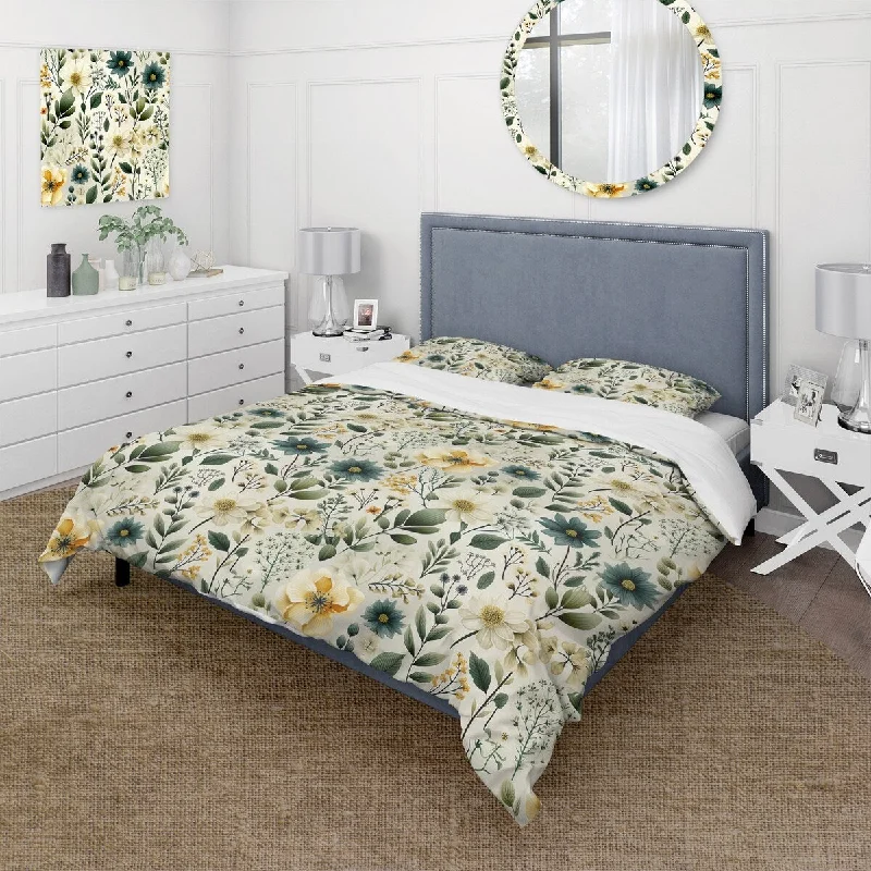 Designart "Botanical Wanderlust Green And White" White Floral bedding covert set with 2 shams