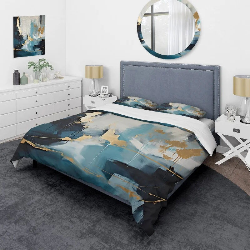 Designart "Gold and blue Abstract Expression 3" Abstract Painting Bedding Cover Set - Traditional Bed Set with Shams