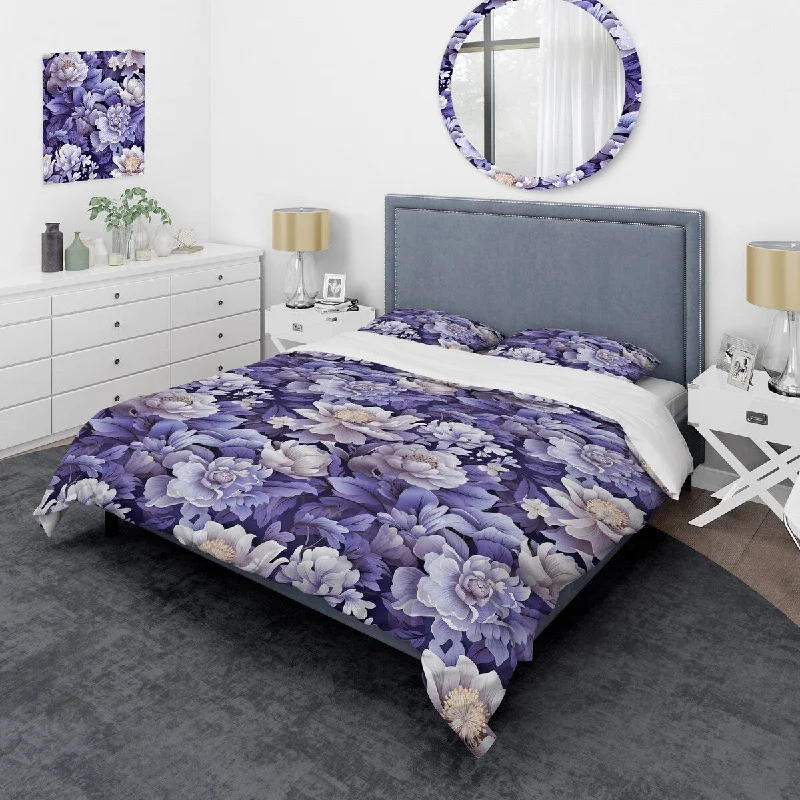 Designart "Purple Poppies Harmony II" Cottage Bedding Cover Set With 2 Shams