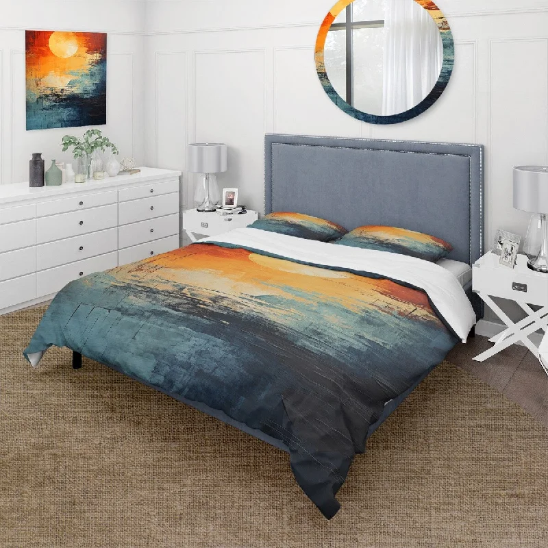 Designart "Sunset Strip at coastal paradise III" Coastal Minimalism Bedding Cover Set - Traditional Bed Set with Shams