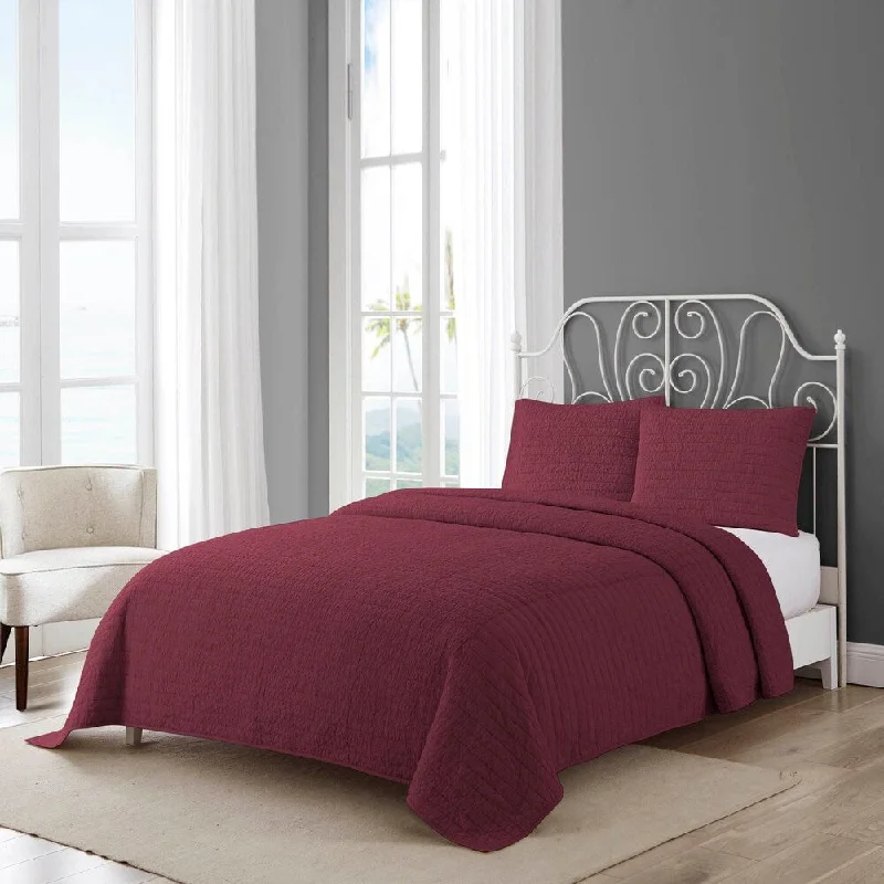 Hartford Crinkle Solid Quilt Set in Maroon