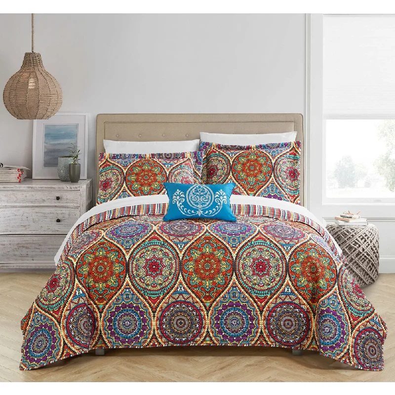 Chic Home Lena 4-Piece Reversible Globally Inspired Paisley Print Quilt Set