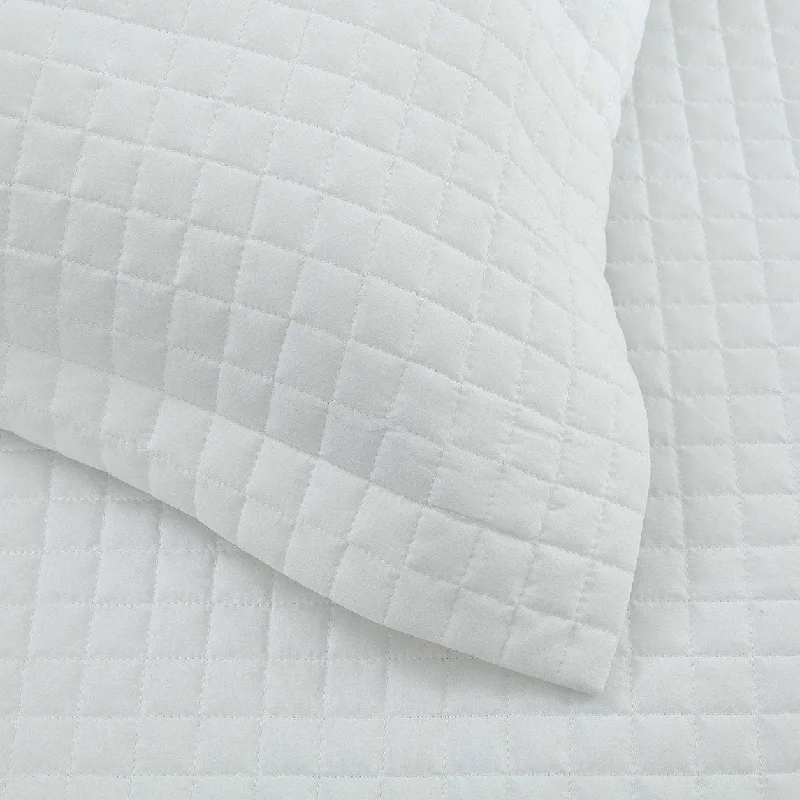 Classic 3 Piece Quilt Set