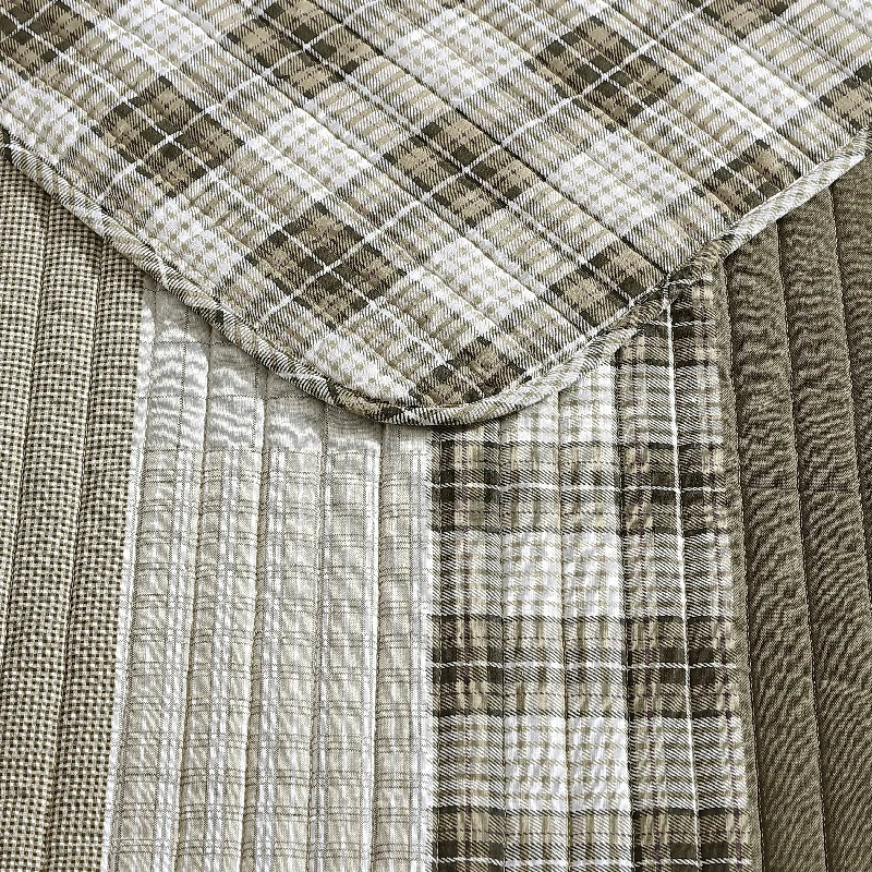 Eddie Bauer Fairview Cotton Reversible Beige Quilt Set