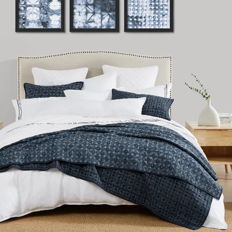 Indigo Patterned Reversible Quilt Set