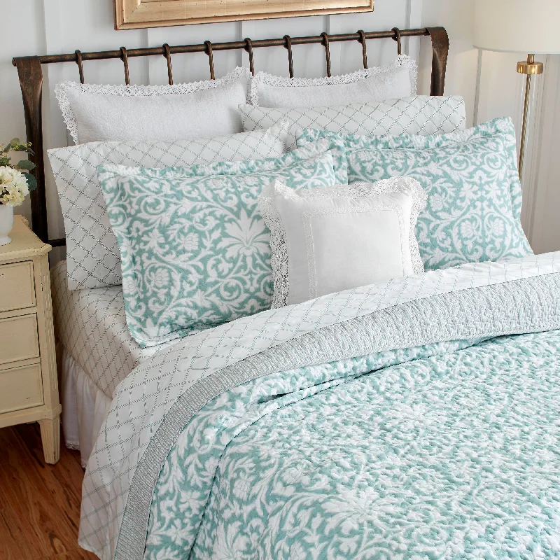 Laura Ashley Mia Reversible Cotton Quilt Set