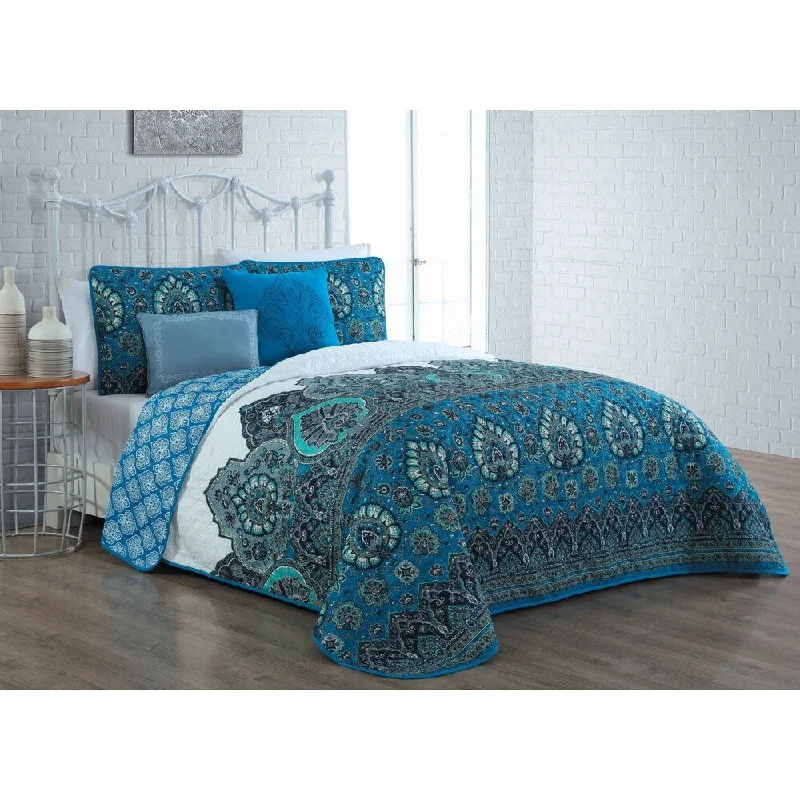 Livia Reversible Quilt Set