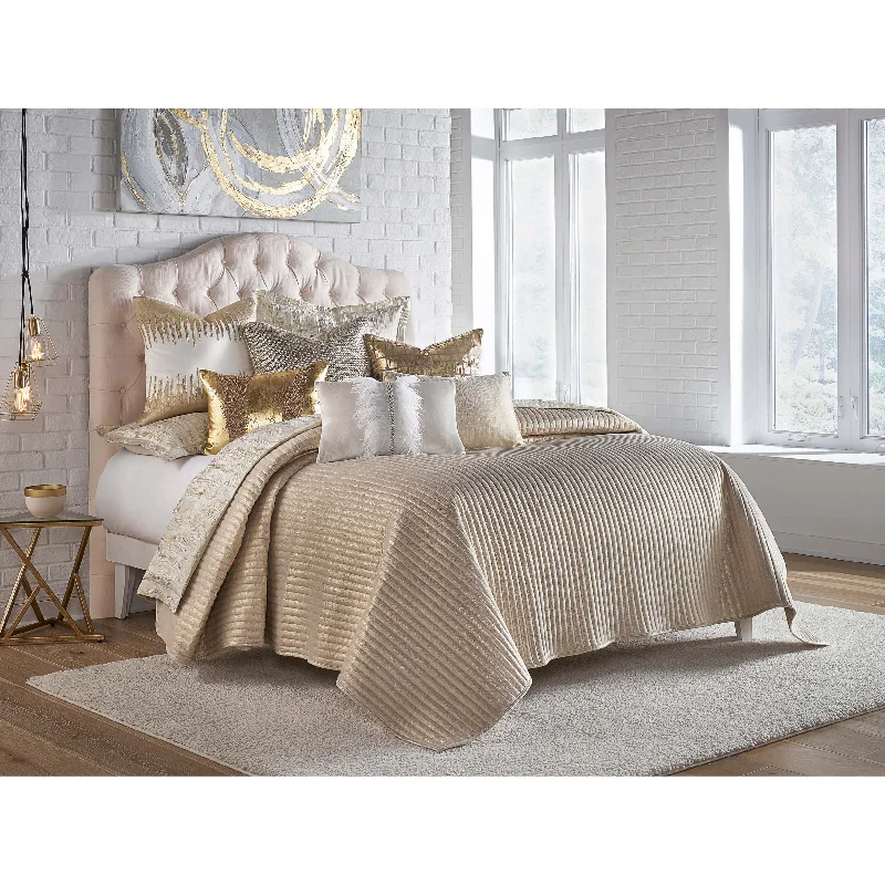 Maya Quilt Set, Beige/Gold