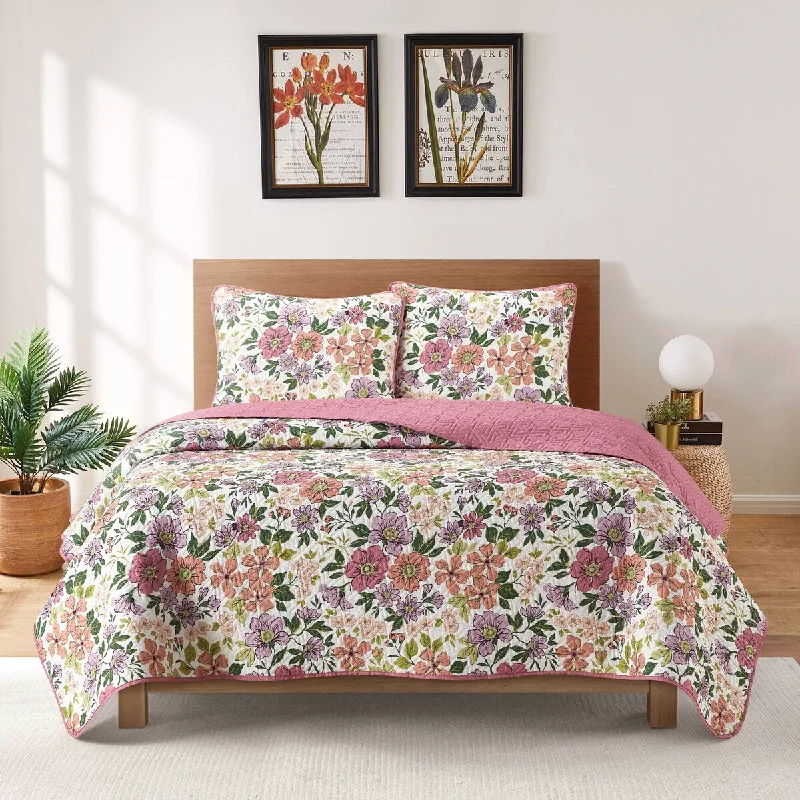 Nanshing Alayna 3 Piece Floral Quilt Set